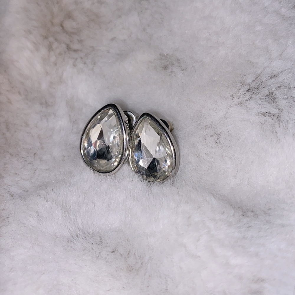 Tear shaped earrings